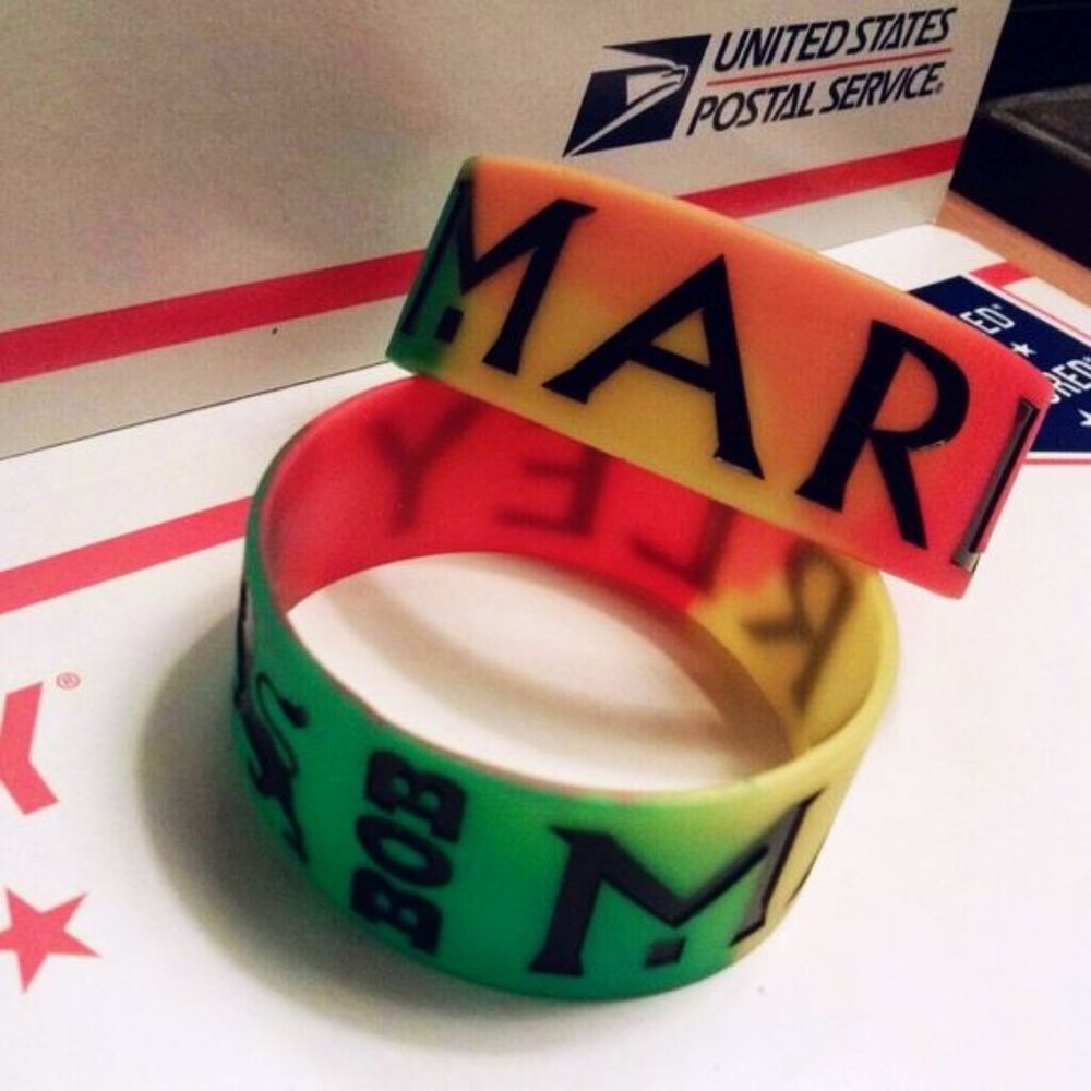 (2)WOMEN'S BOB MARLEY BRACELETS ACCESSORIES REGGAE MUSIC LION IRON ZION BRACELET